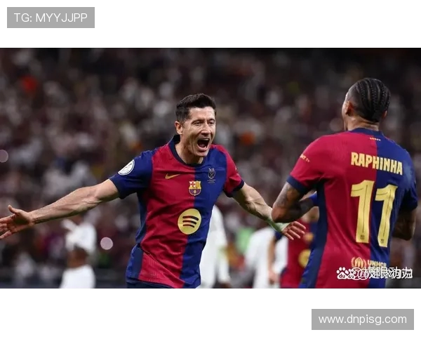 巴黎对阵巴萨的激烈对决让球迷泪流满面情感交织难以自已